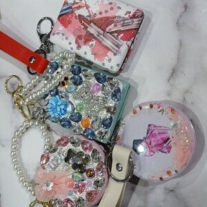 Randum Pulls - Deluxe compact mirror charm